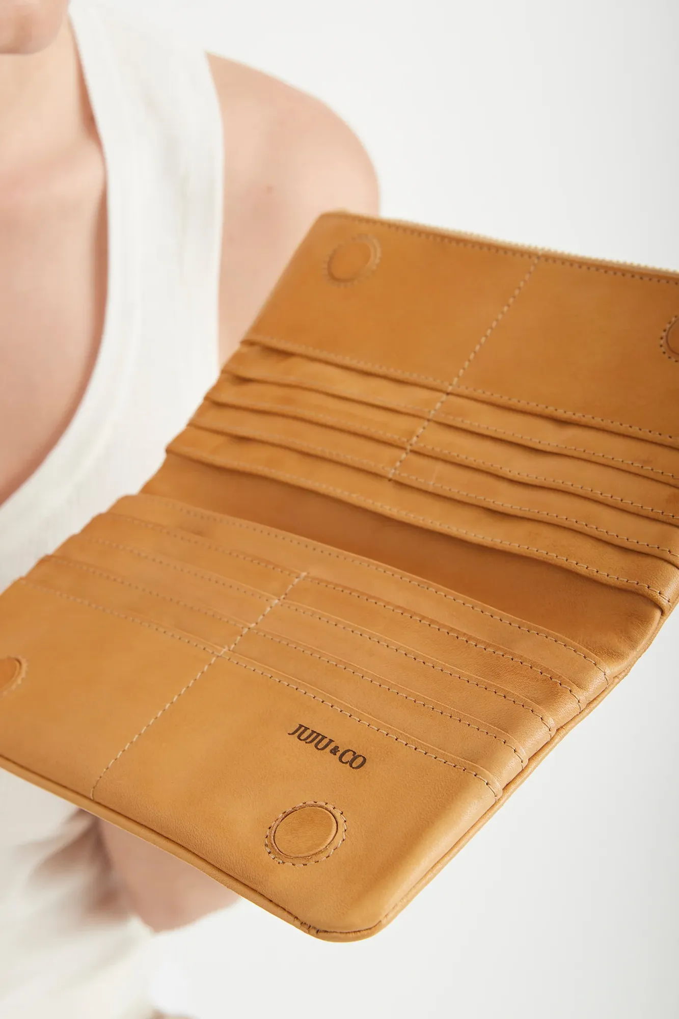 Capri Wallet Large - Tan