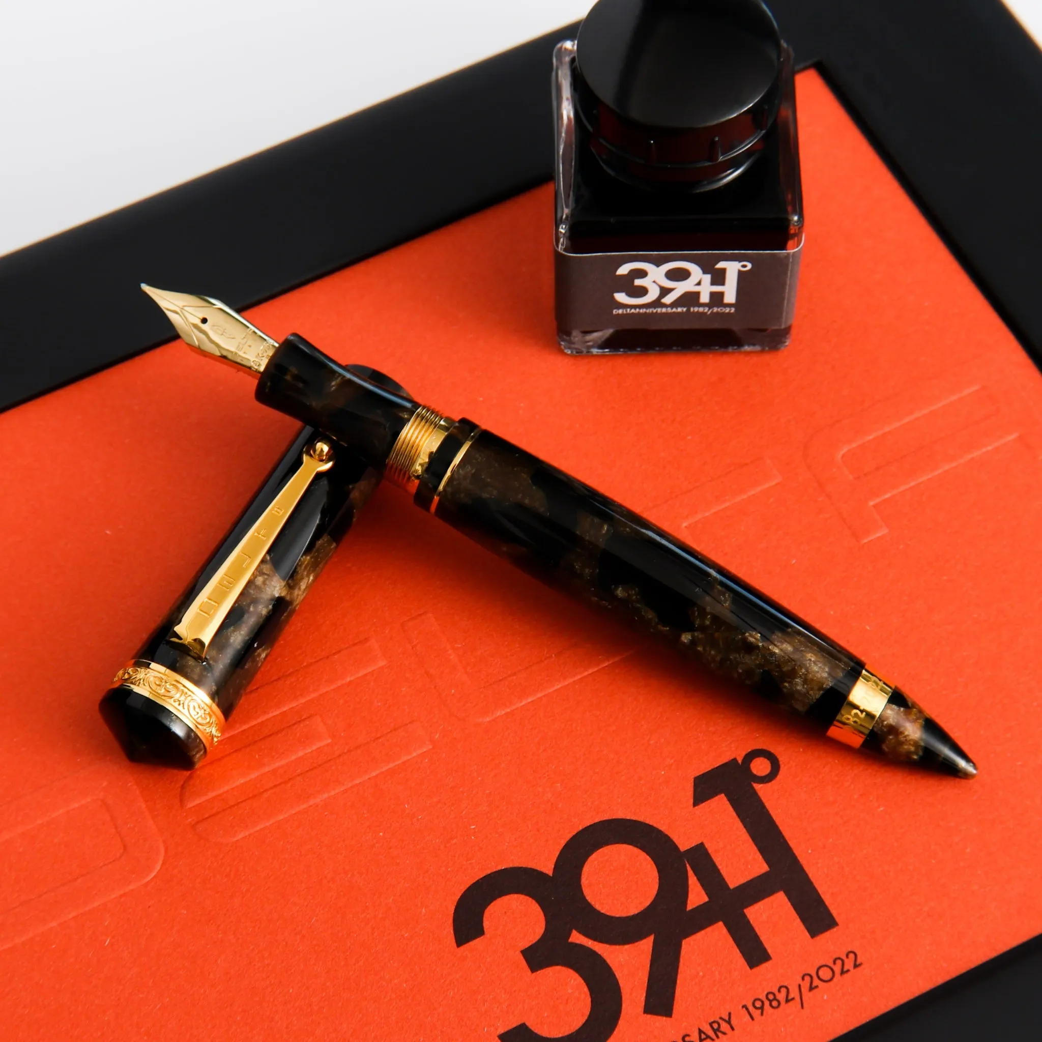 Delta 39 1 Limited Edition Celluloid Fountain Pen