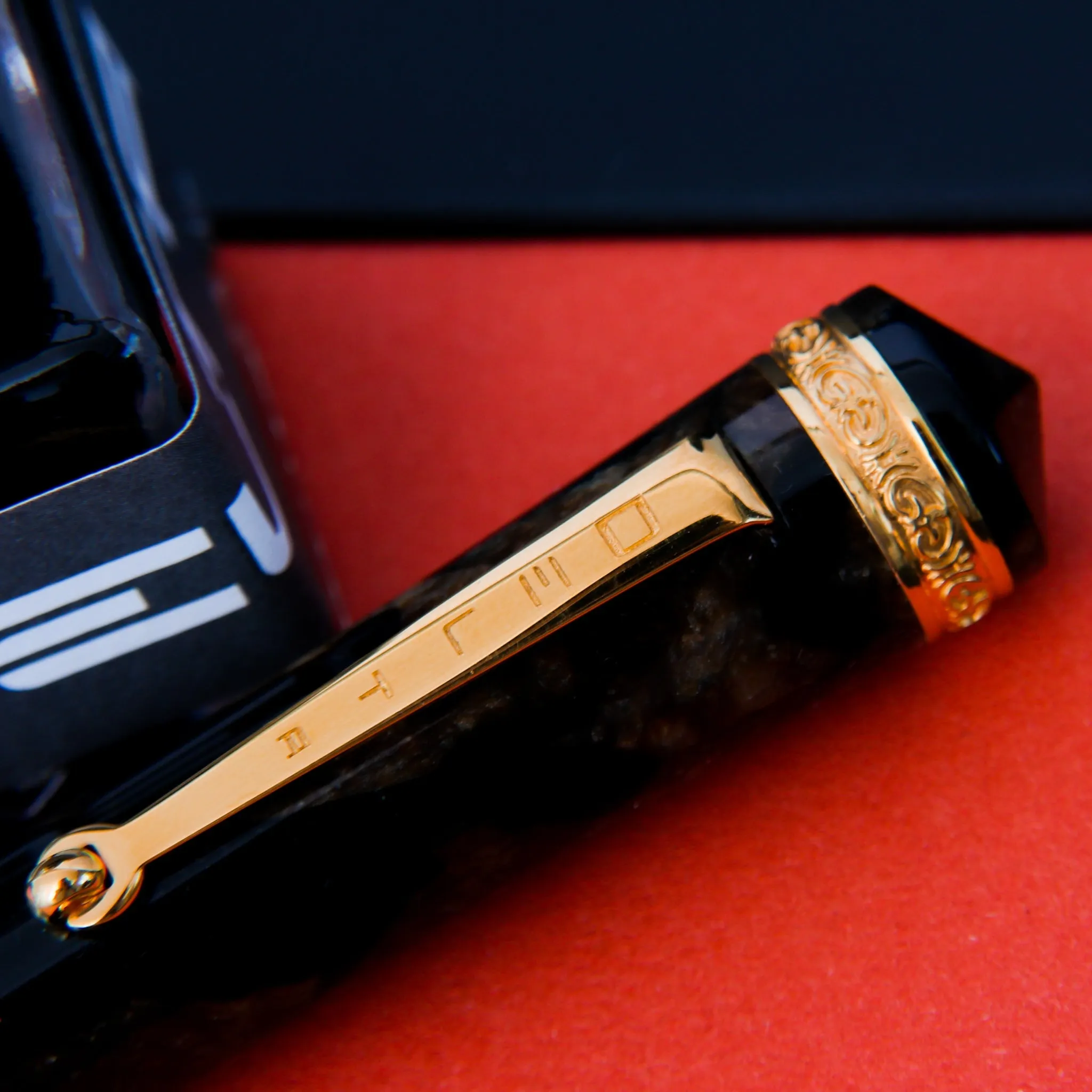 Delta 39 1 Limited Edition Celluloid Fountain Pen