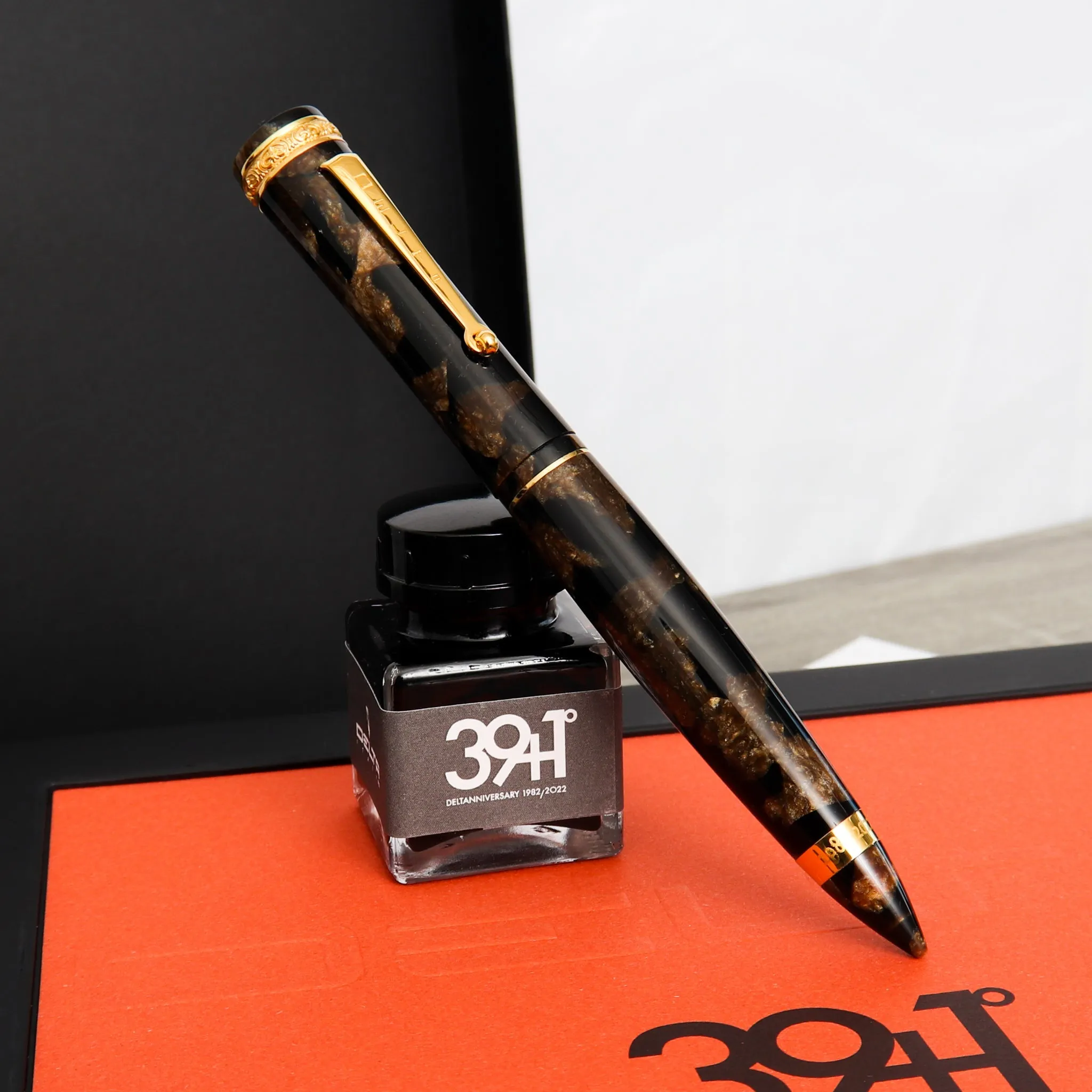 Delta 39 1 Limited Edition Celluloid Fountain Pen