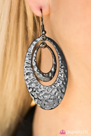 Paparazzi Earring ~ Rippling Reflections - Black